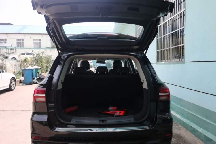 Used Roewe RX5 2020 20T Automatic 4G Connect Superior Flagship Edition Trunk