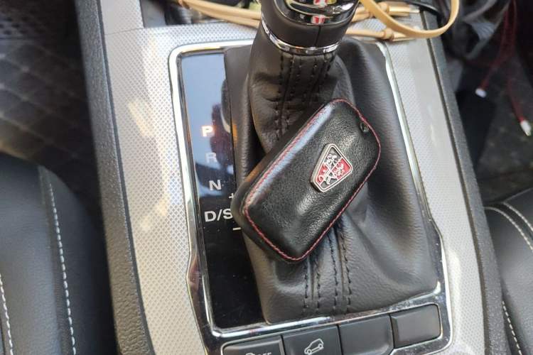 Used Roewe RX5 2020 20T Automatic 4G Connect Superior Flagship Edition Vehicle Key