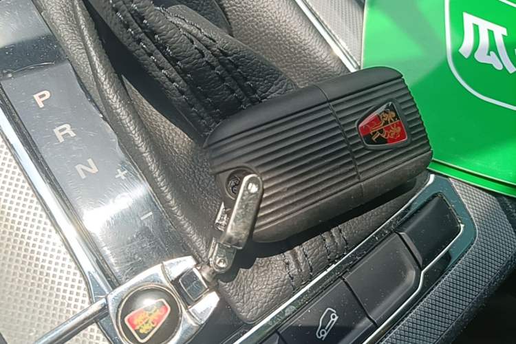 Used Roewe RX5 2020 20T Automatic 4G Connected Million-Dollar Flagship Edition Vehicle Key