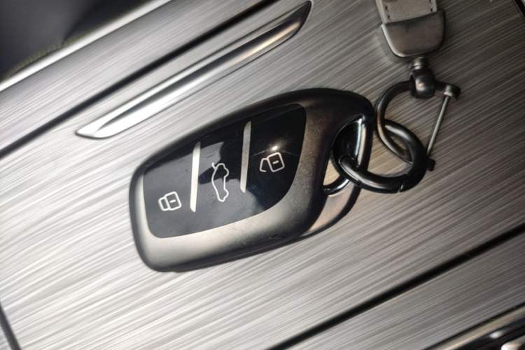 Used Roewe RX5 2020 PLUS 300TGI Automatic Ali National Trend Flagship Edition Vehicle Key