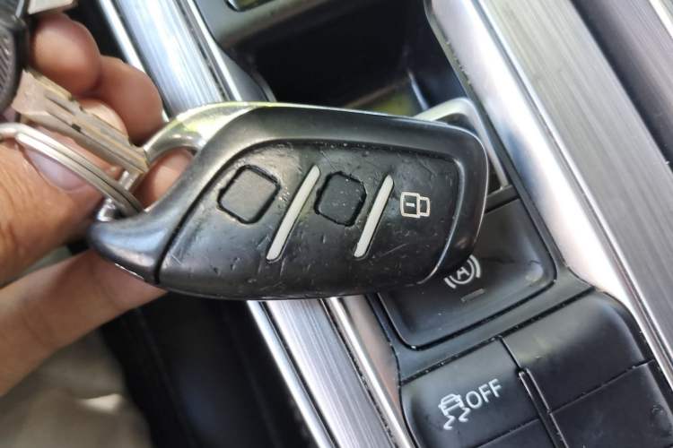 Used Roewe RX5 2020 PLUS 300TGI Automatic Ali National Style Luxury Edition Vehicle Key