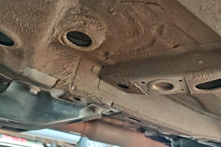 Used Roewe RX5 2020 20T Automatic 4G Connect Excellence Edition Chassis Front Left