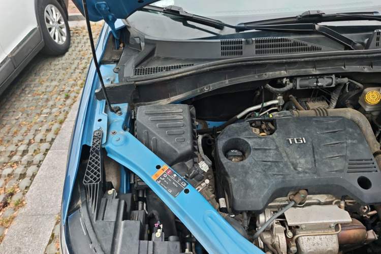 Used Roewe RX5 2020 20T Automatic 4G Connect Superior Flagship Edition Engine Bay Right