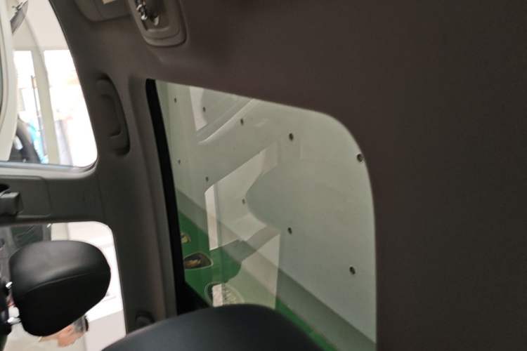 Used Roewe RX5 2020 20T Automatic 4G Connect Superior Flagship Edition Headliner