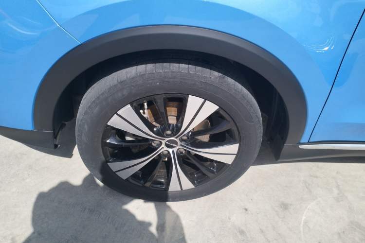 Used Roewe RX5 2020 PLUS 300TGI Automatic Ali National Trend Flagship Edition Left Front Wheel Hub