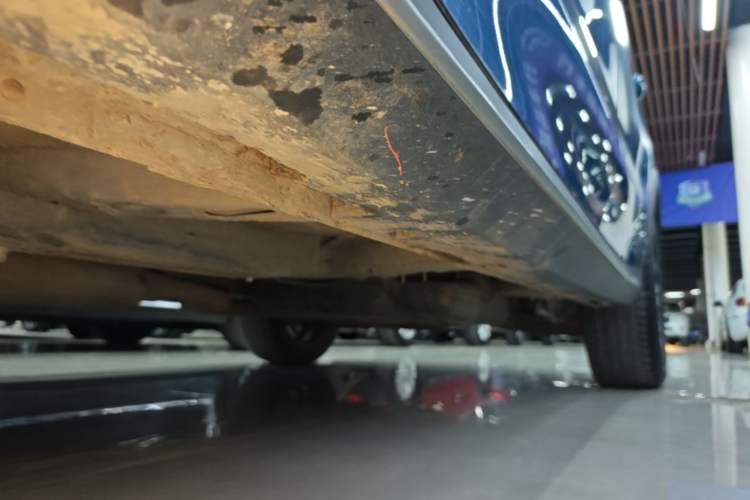 Used Roewe RX5 2020 20T Automatic 4G Connect Superior Flagship Edition Left Side Sill
