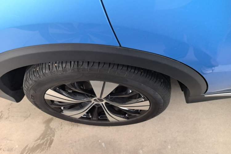 Used Roewe RX5 2020 PLUS 300TGI Automatic Ali National Trend Flagship Edition Right Rear Wheel Hub