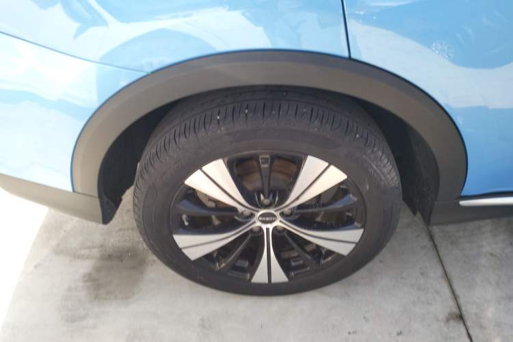 Used Roewe RX5 2020 PLUS 300TGI Automatic Ali National Trend Flagship Edition Right Rear Wheel Hub