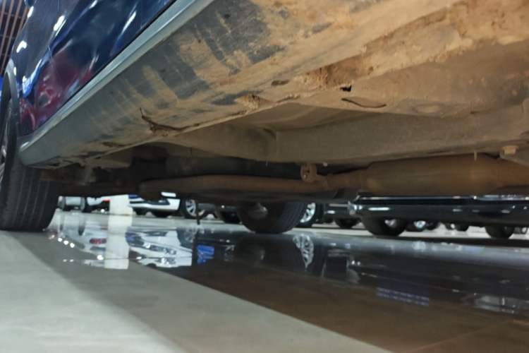 Used Roewe RX5 2020 20T Automatic 4G Connect Superior Flagship Edition Right Side Sill