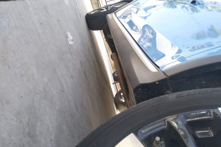 Used Roewe RX5 2020 PLUS 300TGI Automatic Ali National Trend Flagship Edition Right Side Sill