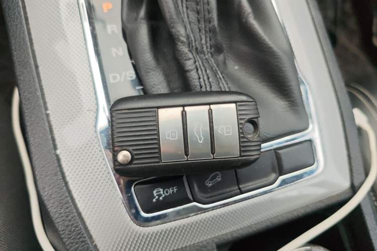 Used Roewe RX5 2020 20T Automatic 4G Connect Superior Flagship Edition Vehicle Key