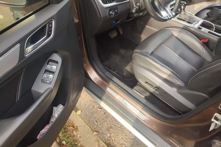 Used Roewe RX5 2020 20T Automatic 4G Connect Superior Flagship Edition Driver Seat
