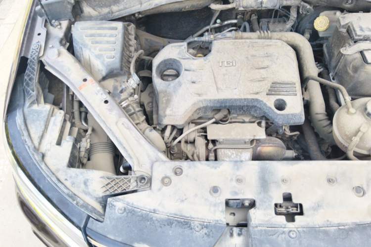 Used Roewe RX5 2020 20T Manual 4G Connect Super-Luxury Flagship Edition Engine Bay Right