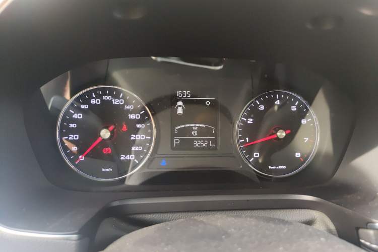 Used Roewe RX5 2020 20T Automatic 4G Connect Superior Flagship Edition Instrument Cluster