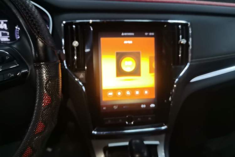 Used Roewe RX5 2020 20T Automatic 4G Connect Superior Flagship Edition Audio And AC Panel