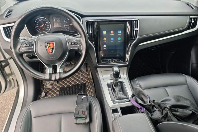 Used Roewe RX5 2020 20T Automatic 4G Connected Million-Dollar Flagship Edition Center Console