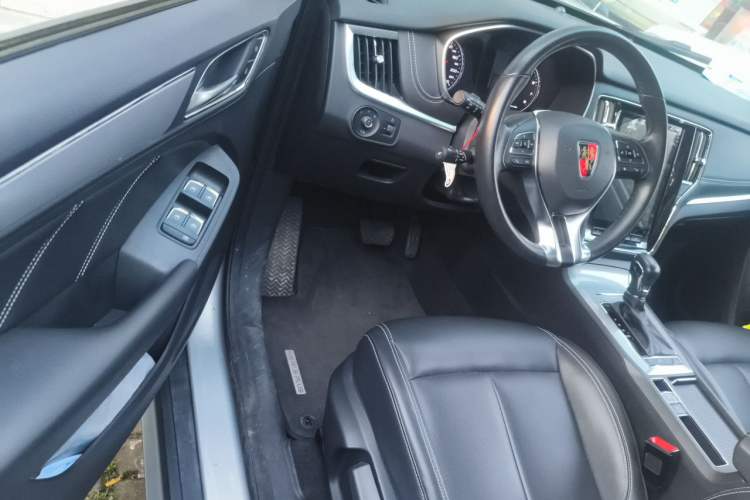Used Roewe RX5 2020 PLUS 300TGI Automatic Ali National Style Luxury Edition Driver Seat