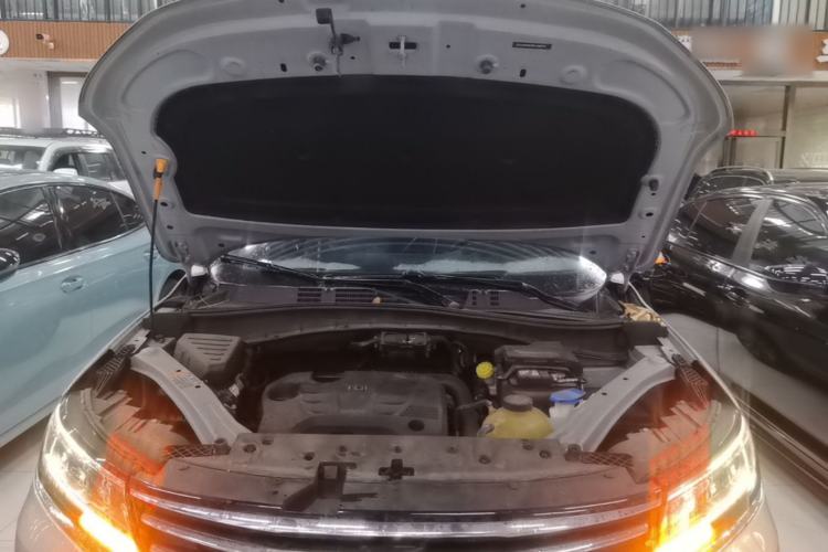 Used Roewe RX5 2020 20T Automatic 4G Connect Superior Flagship Edition Engine Bay