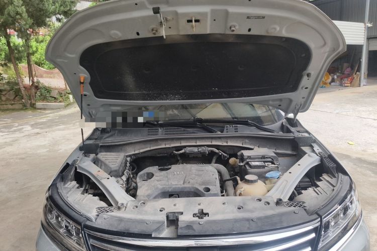 Used Roewe RX5 2020 20T Automatic 4G Connect Superior Flagship Edition Engine Bay