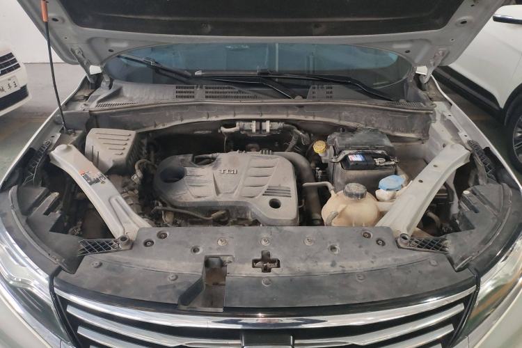 Used Roewe RX5 2020 20T Automatic 4G Connected Million Edition Engine Bay