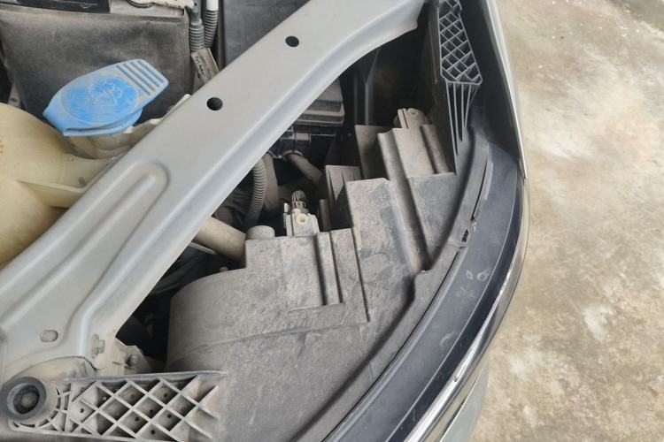 Used Roewe RX5 2020 20T Automatic 4G Connect Superior Flagship Edition Engine Bay Left