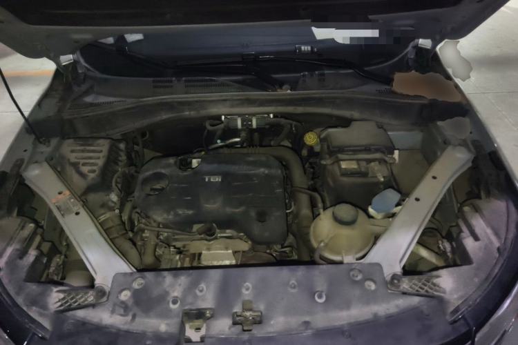 Used Roewe RX5 2020 20T Automatic 4G Connected Million Edition Engine Bay