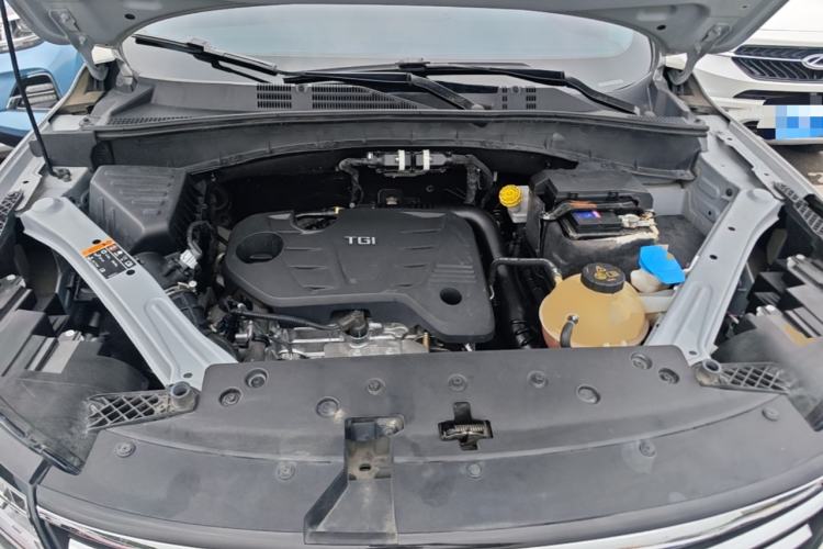 Used Roewe RX5 2020 20T Automatic 4G Connected Million-Dollar Flagship Edition Engine Bay