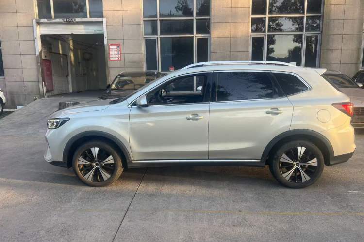 Used Roewe RX5 2020 PLUS 300TGI Automatic Ali National Style Luxury Edition Exterior 3