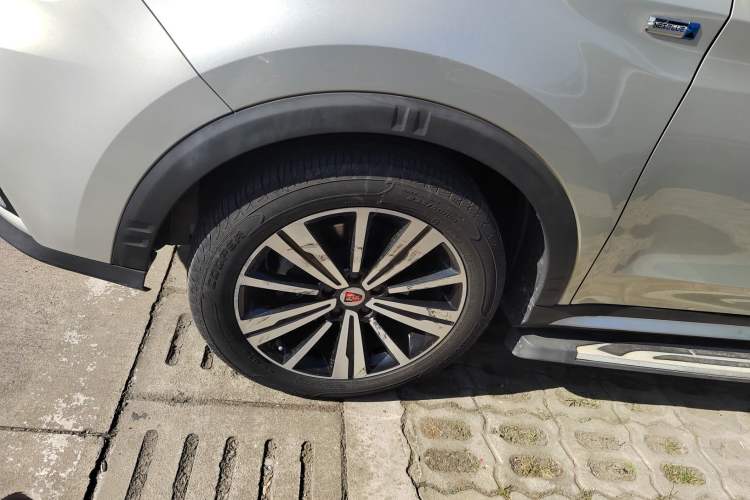 Used Roewe RX5 2020 20T Automatic 4G Connected Million Edition Exterior 7