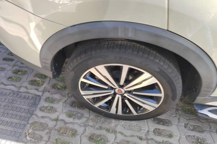 Used Roewe RX5 2020 20T Automatic 4G Connected Million Edition Exterior 8