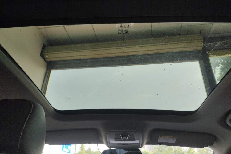 Used Roewe RX5 2020 20T Automatic 4G Connected Million Edition Headliner