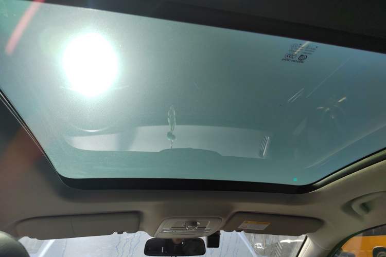 Used Roewe RX5 2020 20T Automatic 4G Connected Million Edition Headliner