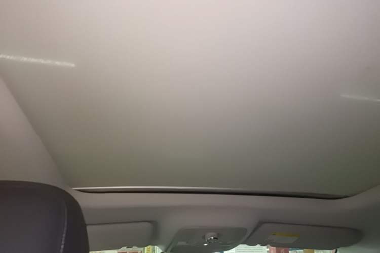 Used Roewe RX5 2020 20T Automatic 4G Connect Superior Flagship Edition Headliner