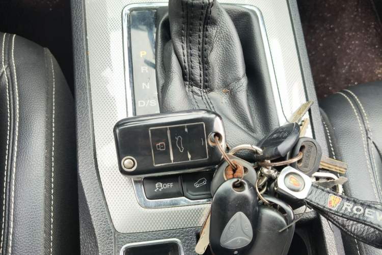 Used Roewe RX5 2020 20T Automatic 4G Connected Million Edition Interior 1