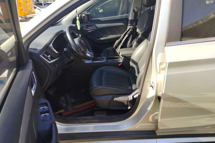 Used Roewe RX5 2020 20T Automatic 4G Connected Million Edition Left Front Seat
