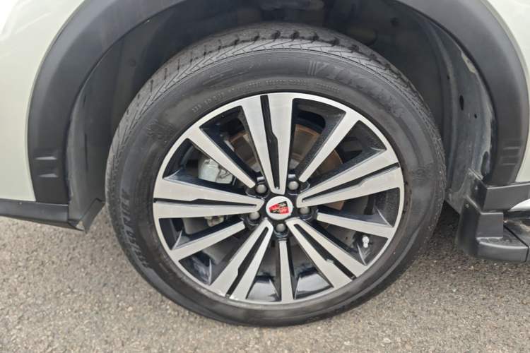Used Roewe RX5 2020 20T Automatic 4G Connected Million-Dollar Flagship Edition Left Front Wheel Hub