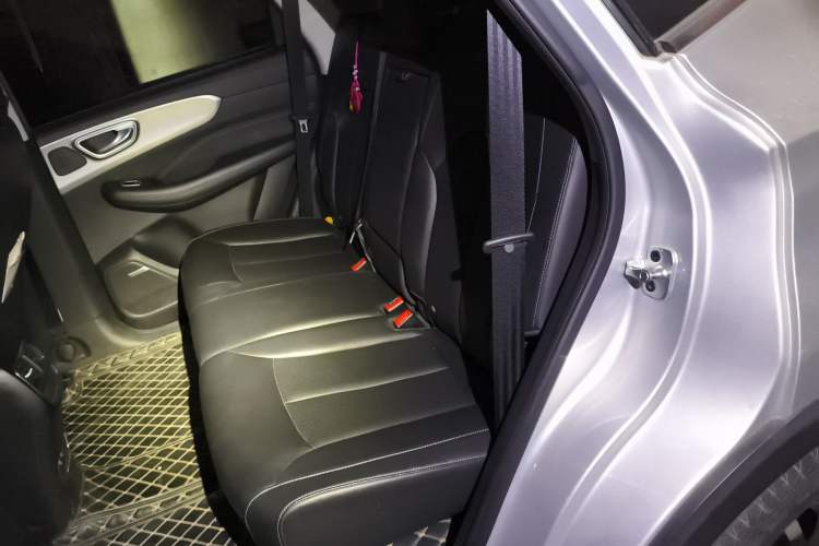 Used Roewe RX5 2020 PLUS 300TGI Automatic Ali National Trend Flagship Edition Left Rear Seat