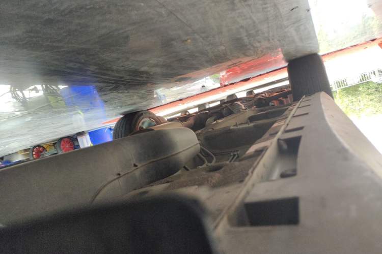 Used Roewe RX5 2020 20T Automatic 4G Connected Million Edition Left Side Sill
