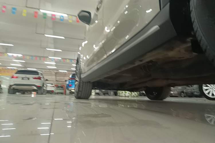Used Roewe RX5 2020 20T Automatic 4G Connect Superior Flagship Edition Left Side Sill
