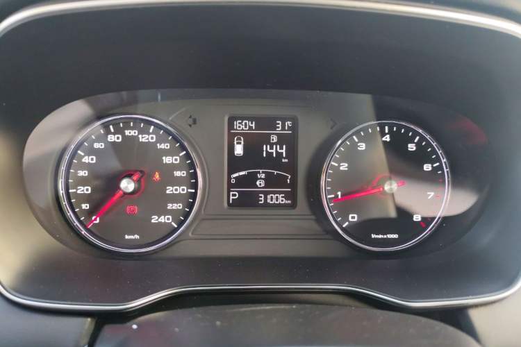 Used Roewe RX5 2020 PLUS 300TGI Automatic Ali National Style Luxury Edition Odometer Close Up