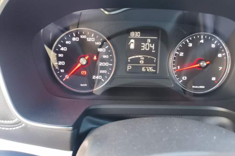 Used Roewe RX5 2020 PLUS 300TGI Automatic Ali National Style Luxury Edition Odometer Close Up
