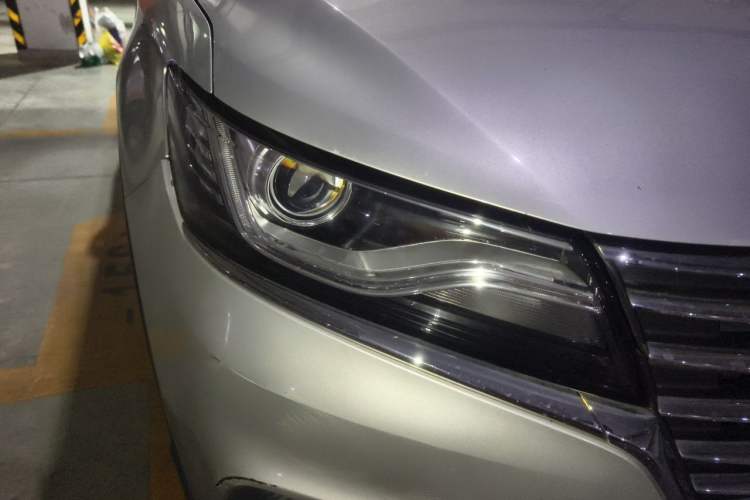 Used Roewe RX5 2020 20T Automatic 4G Connected Million Edition Right Front Headlight