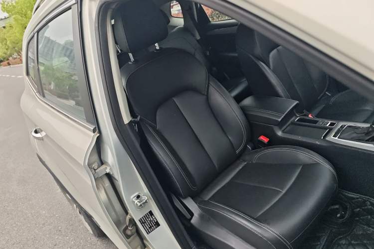 Used Roewe RX5 2020 20T Automatic 4G Connect Superior Flagship Edition Right Front Seat