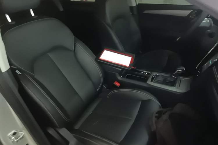 Used Roewe RX5 2020 20T Automatic 4G Connect Superior Flagship Edition Right Front Seat