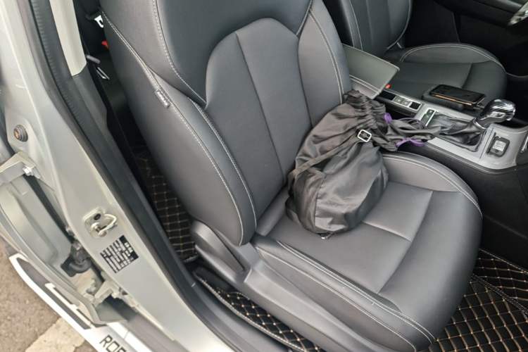 Used Roewe RX5 2020 20T Automatic 4G Connected Million-Dollar Flagship Edition Right Front Seat