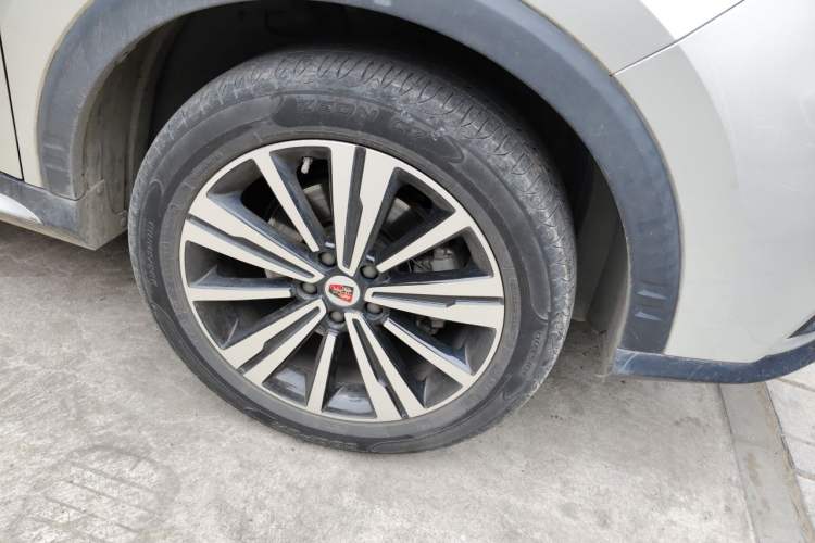 Used Roewe RX5 2020 20T Automatic 4G Connected Million Edition Right Front Wheel Hub