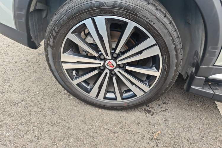 Used Roewe RX5 2020 20T Automatic 4G Connected Million-Dollar Flagship Edition Right Rear Wheel Hub