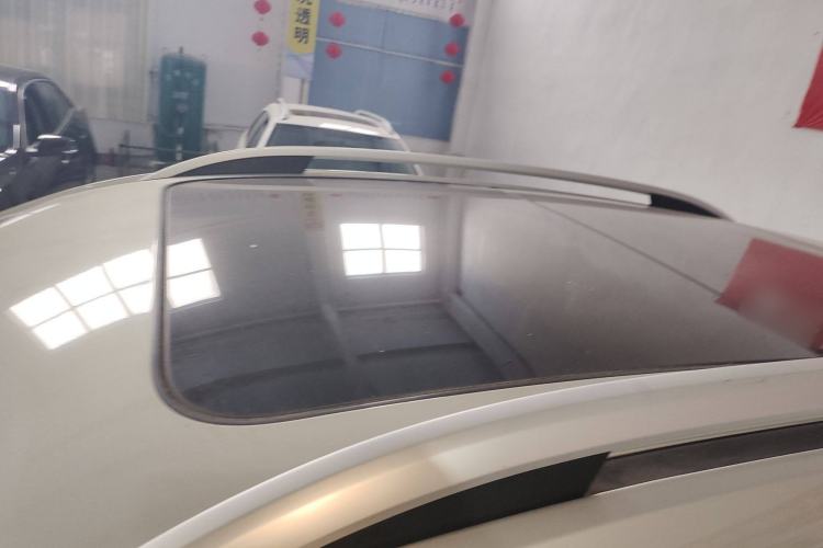 Used Roewe RX5 2020 20T Automatic 4G Connected Million Edition Roof