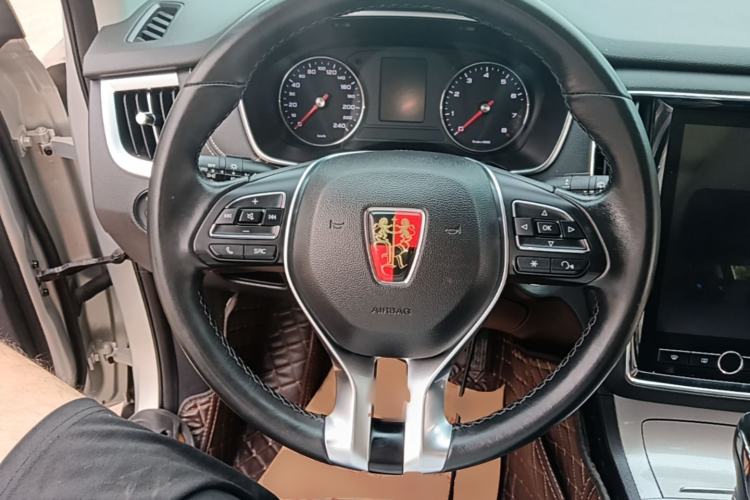 Used Roewe RX5 2020 20T Automatic 4G Connected Million-Dollar Flagship Edition Steering Wheel