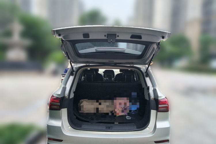 Used Roewe RX5 2020 20T Automatic 4G Connected Million Edition Trunk